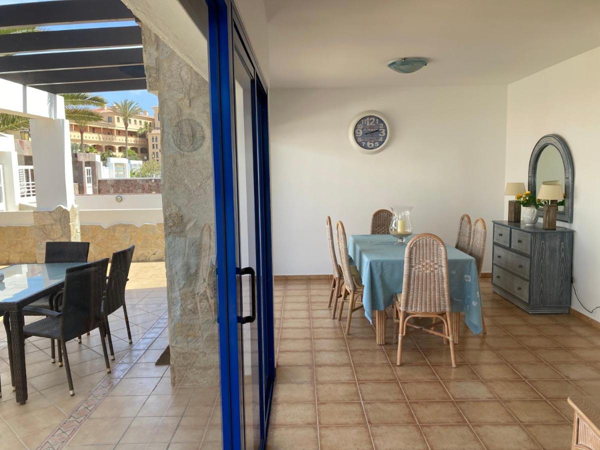 Beach House With The Heated Pool Next To Rocky Point Corralejo Exterior photo