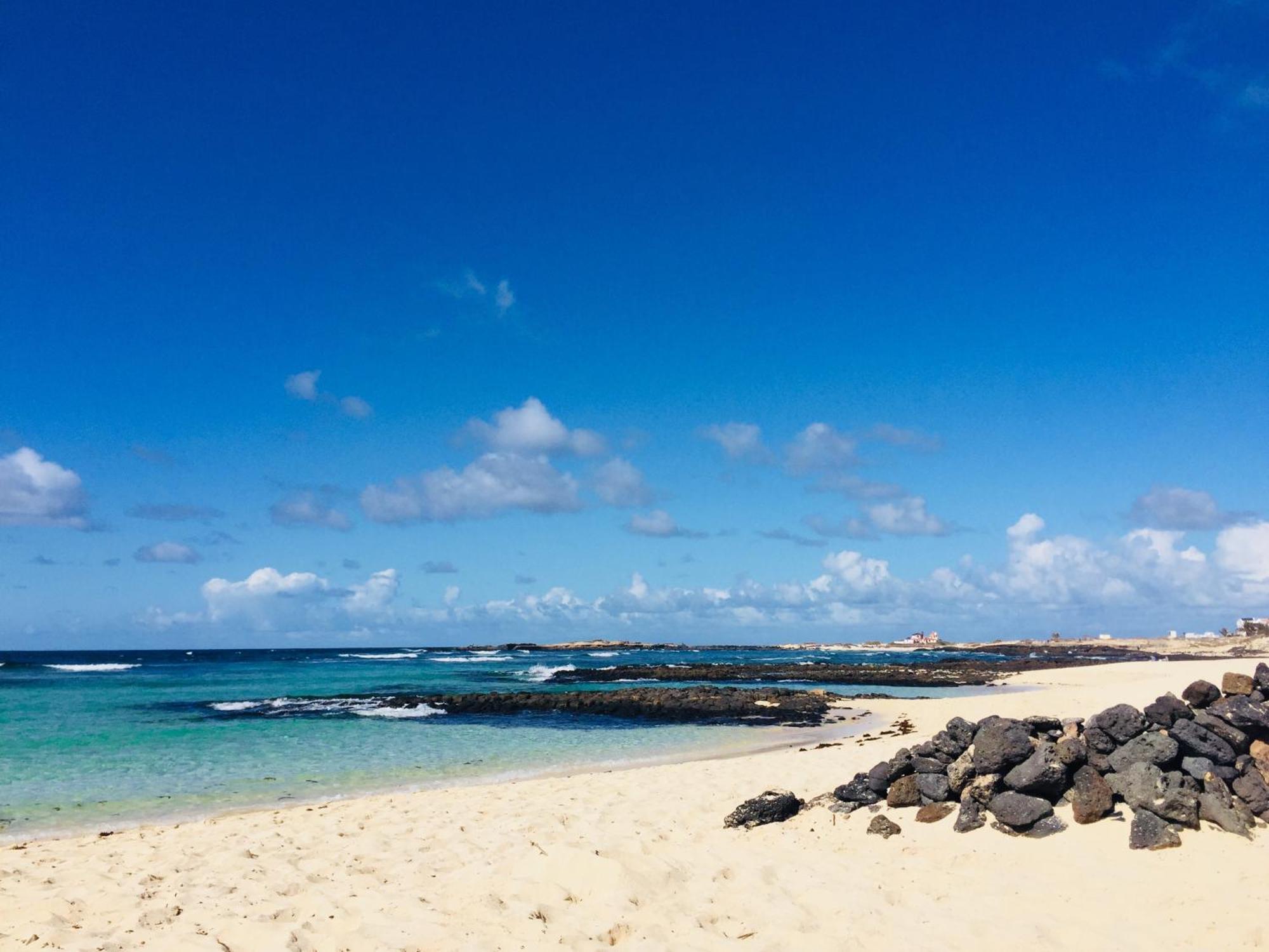Beach House With The Heated Pool Next To Rocky Point Corralejo Exterior photo